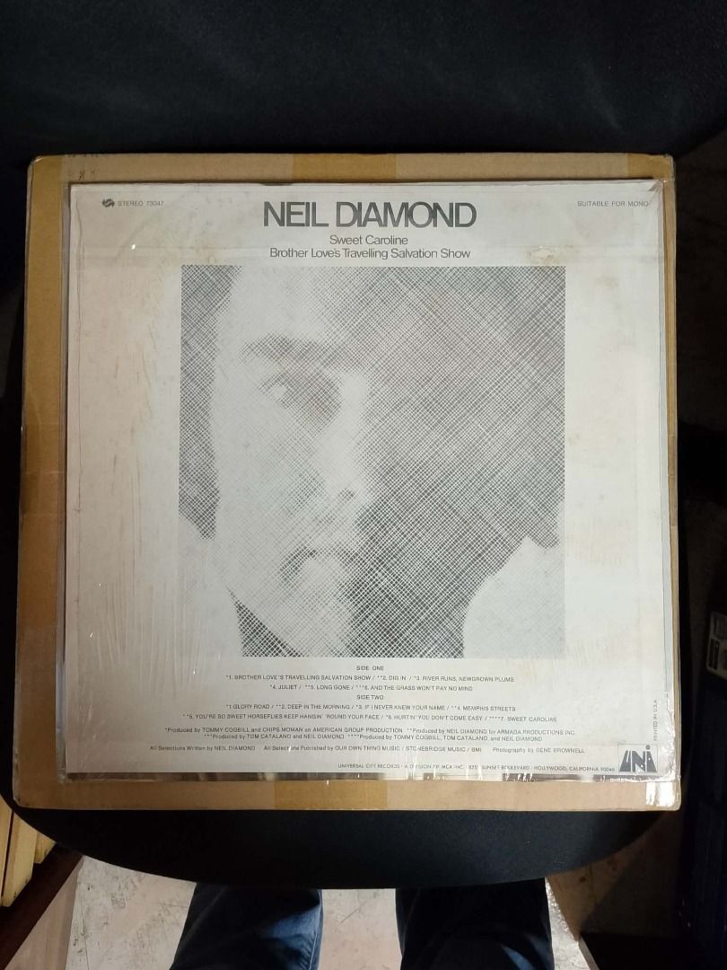 NEIL DIAMOND - SWEET CAROLINE (Category: Portable Music Players) located in Cebu City. Submitted by spincity_vinyl (Listing ID 1460003114, Image 2). Description: Pre-loved Vinyl | All in good conditions | We ship via LBC 📲 We accept payment thru: GCASH / BANK TRANSFER ---------------------------------------------- Send us a message 📩 for inquiries 0999 880 3072 / 0927 654 5409.