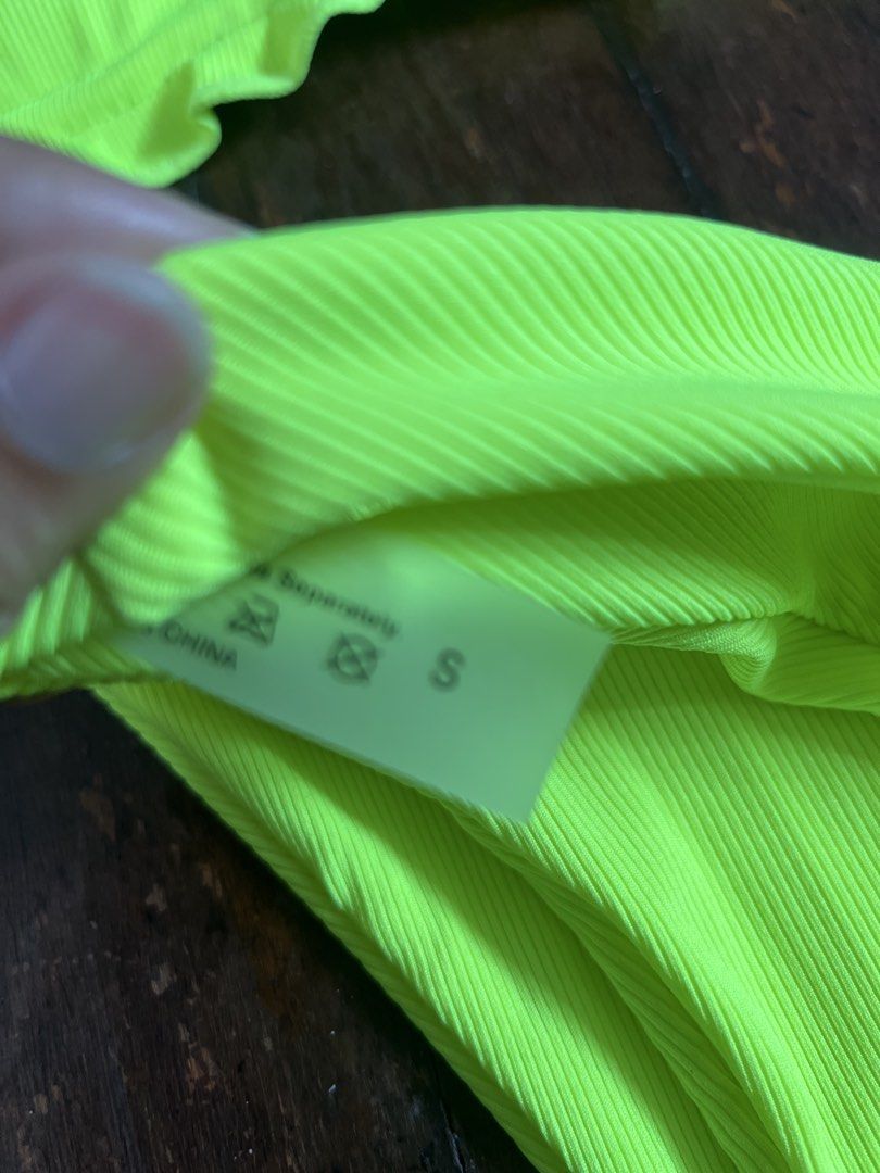 Neon HW Swimsuit (Category: Bikinis & Swimsuits) located in Quezon City. Submitted by midnigt (Listing ID 1460061239, Image 2). Description: .