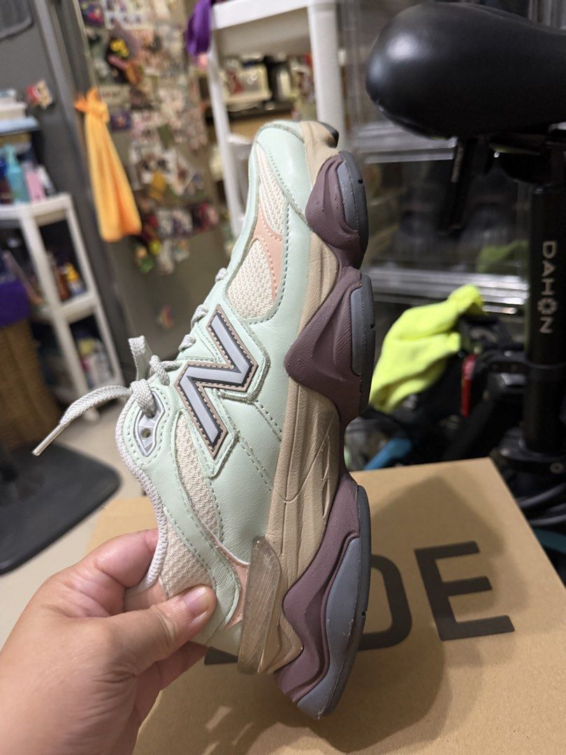 New Balance 9060 (Category: Casual Shoes) located in Pasig City. Submitted by fancytracy (Listing ID 1460077882, Image 3). Description: New Balance 9060 US 7 Mens / 25 cm Lightly Used .