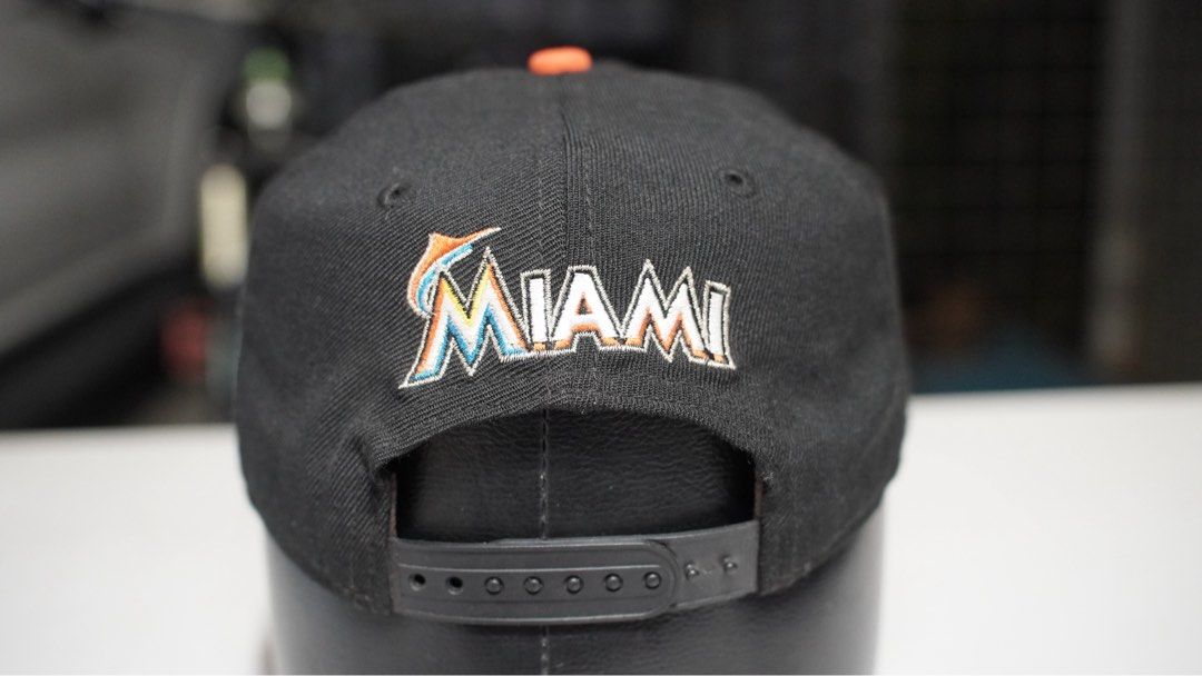 NEW ERA 9FIFTY MIAMI MARLINS (Category: Caps & Hats) located in Butuan. Submitted by 085skatethriftshop (Listing ID 1459904948, Image 2). Description: NEW ERA 9FIFTY SNAPBACK MIAMI MARLINS GOOD CONDITION.