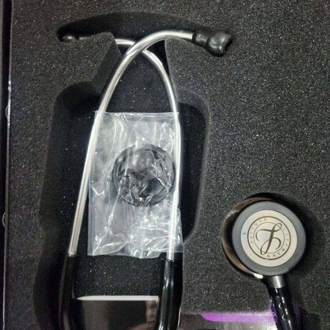 NEW Stethoscope Littmann Classic III Stethoscope Black (Category: Health Monitors & Weighing Scales) located in Makati City. Submitted by regalsteppermkt (Listing ID 1460049526, Image 3). Description: available on hand • Payment is via Gcash/BPI, and shipping is buyer-paid. • All sales are final (no returns, exchanges, or cancellations)..