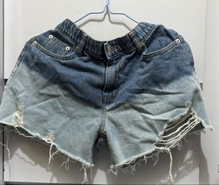 （分類：）位於 。 由 busyshopping320 提交（商品編號 1460054977，圖片 1）。簡介： 。