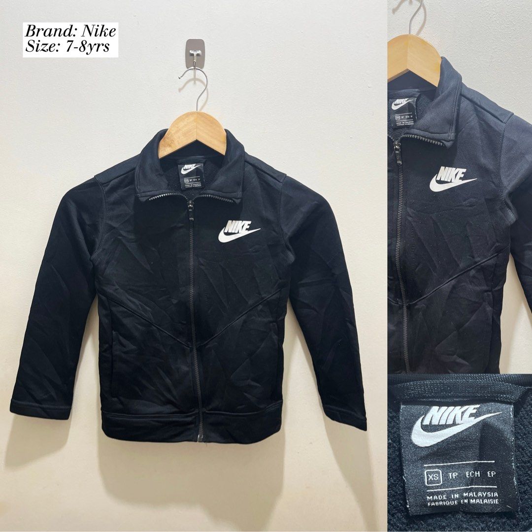 Nike Active Jacket (kids) (Category: Babies & Kids Fashion) located in Naga. Submitted by colovedwithjanna (Listing ID 1460027899, Image 1). Description: .