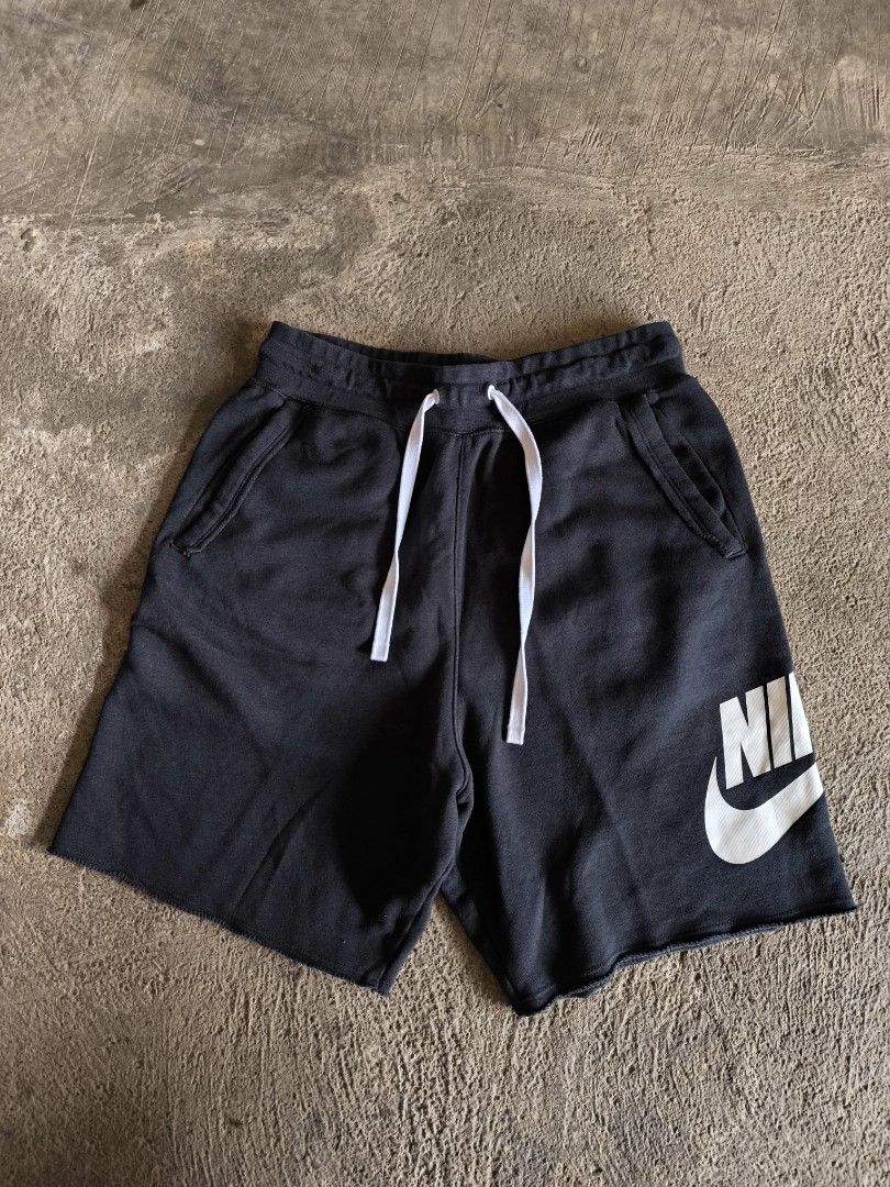 NIKE ALUMNI SHORTS (Category: Shorts) located in Cotabato. Submitted by sentimentalgoodz (Listing ID 1459974894, Image 1). Description: NIKE ALUMNI SHORTS 9/10 CONDITION SIZE 30 NO FLAWS AS NEW AUTHENTIC.