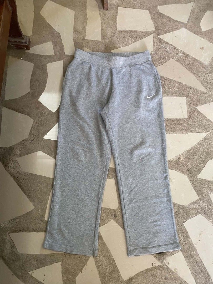 Nike athletic dept sweatpants (Category: Joggers) located in Borongan. Submitted by thrift-real2.0 (Listing ID 1459904671, Image 1). Description: nike athletic dept. sweatpants waist: 32 to 36 length: 39 color rate:9.5/10 no issue 550 plus sf.