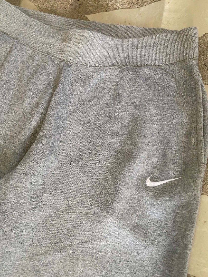 Nike athletic dept sweatpants (Category: Joggers) located in Borongan. Submitted by thrift-real2.0 (Listing ID 1459904671, Image 2). Description: nike athletic dept. sweatpants waist: 32 to 36 length: 39 color rate:9.5/10 no issue 550 plus sf.