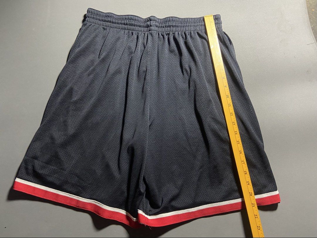 Nike Baller Short (Category: Activewear) located in Cabuyao City. Submitted by chukz_x (Listing ID 1459958503, Image 3). Description: Nike Baller Short Size : XXL Dimes : 32-38W 21L Condition : Excellent Issue : None Price : 400 📍READY TO WEAR 📍Cabuyao Laguna.
