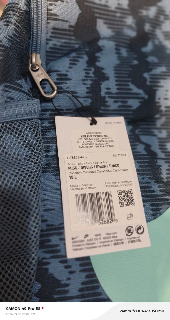 Nike Brasilia 18L Backpack (Category: Backpacks) located in Manila. Submitted by swiftbird_ed6c34 (Listing ID 1459952711, Image 2). Description: - Cool blue Nike backpack with a unique abstract pattern. - Iconic teal Nike swoosh for a stylish touch. - Convenient side mesh pockets, ideal for water bottles. - Spacious interior with an 18L capacity, perfect for all your essentials. - Great for everyday use, whether for school or the gym..