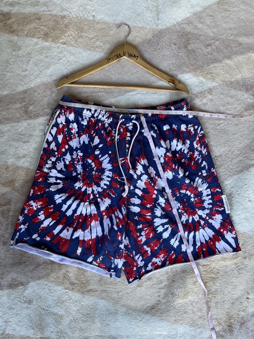 NIKE COTTON SHORT (Category: Shorts) located in Baler. Submitted by shneyy (Listing ID 1460031992, Image 1). Description: .