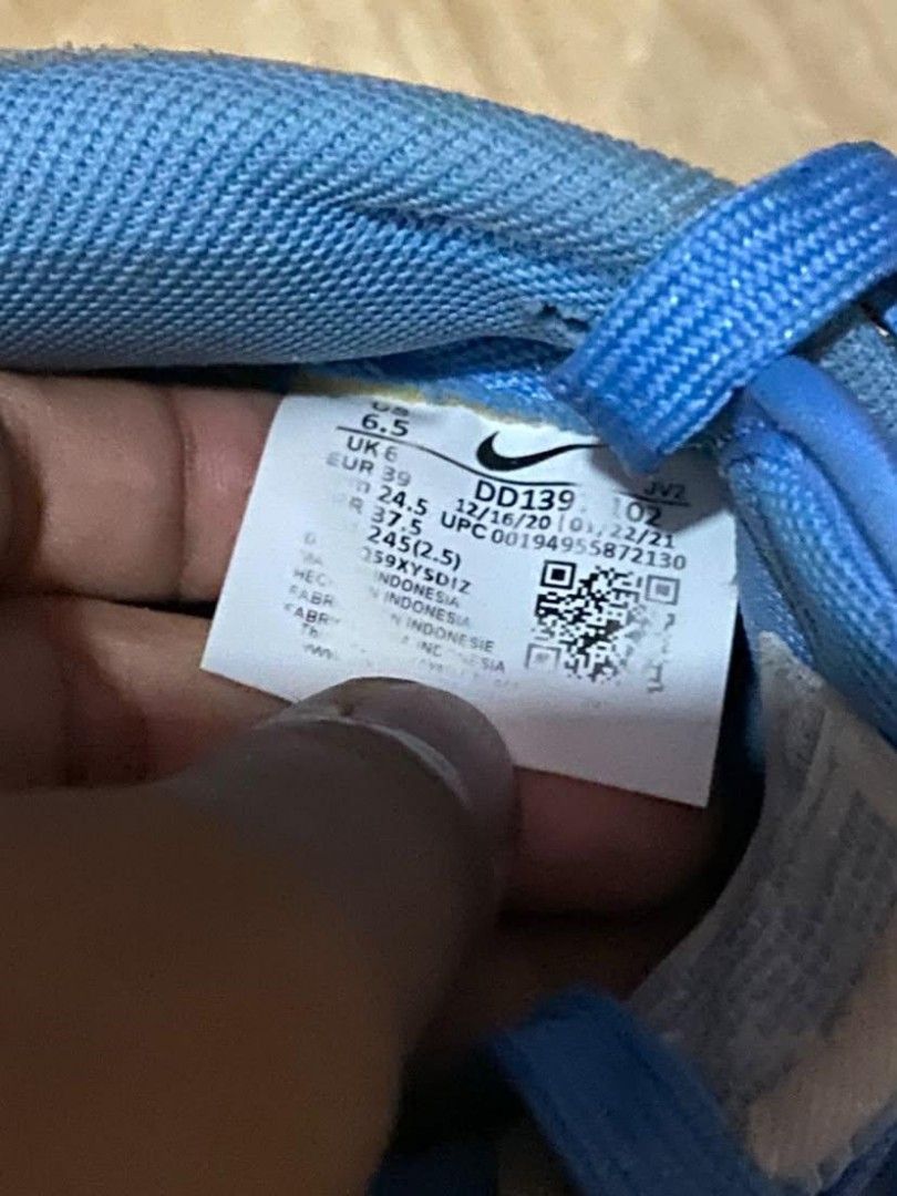 Nike Dunk Low Blue White eu 39 (Category: Sneakers) located in Lucena. Submitted by minos_world (Listing ID 1459931863, Image 2). Description: - Authentic Nike Dunk Lows - Color: Blue and White - Size: US 6.5 (UK 6, EUR 39, CM 24.5) - Plenty of life remaining for your next adventure!.