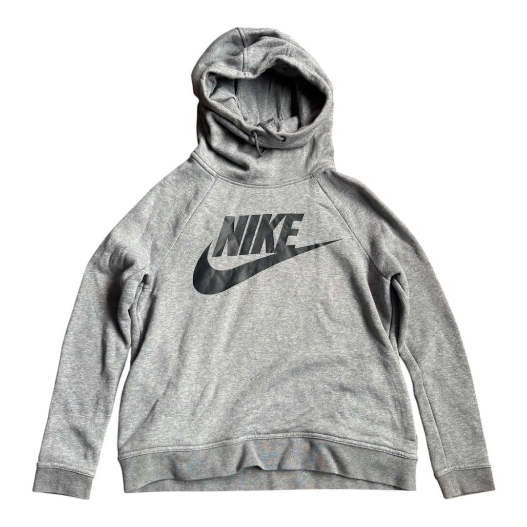 Nike Hoodie Jacket (Category: Coats, Jackets and Outerwear) located in Manila. Submitted by deelerr (Listing ID 1460000564, Image 1). Description: .