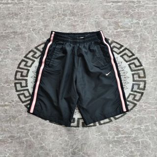 (Category: ) located in . Submitted by bon_streetwear (Listing ID 1459967004, Image 1). Description: .