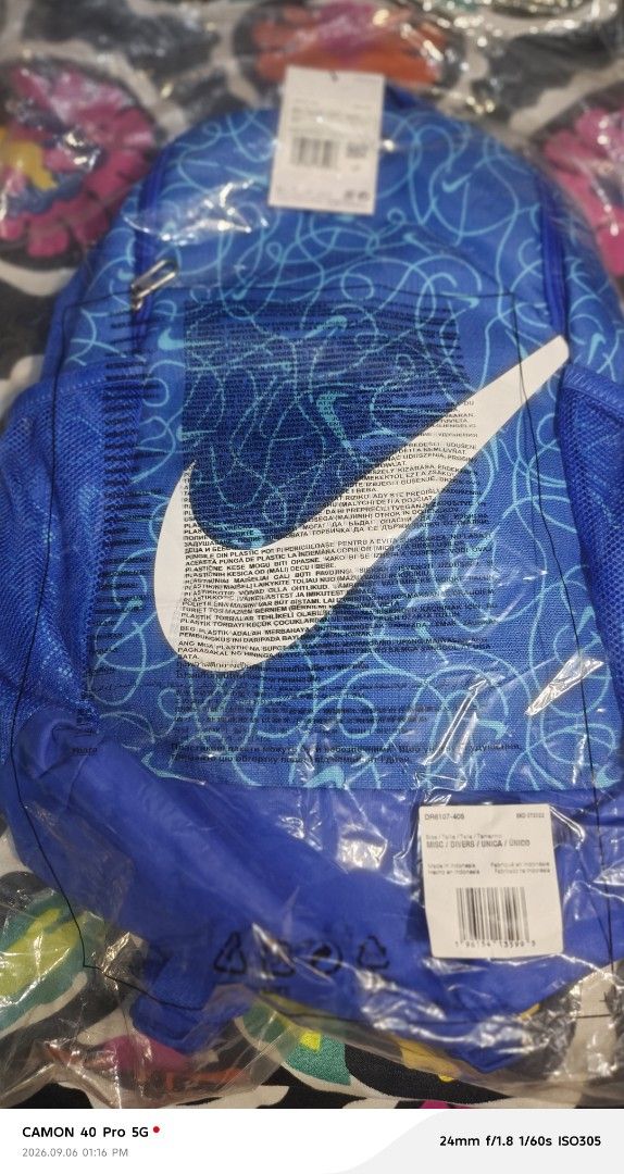 Nike Swoosh Just Do It Backpack Blue Graphic 18L (Category: Backpacks) located in Manila. Submitted by swiftbird_ed6c34 (Listing ID 1459956183, Image 3). Description: - Blue Nike backpack with a cool graphic print - Features the iconic white Swoosh logo - Side mesh pockets for water bottles - 18L capacity - Ideal for school or everyday use - Made in Indonesia.