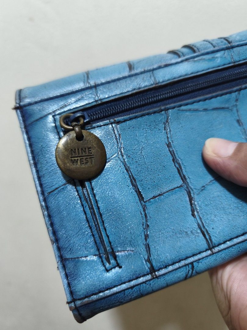 Nine West (Category: Wallets & Card holders) located in Quezon City. Submitted by uydaisy1979 (Listing ID 1460081183, Image 3). Description: .