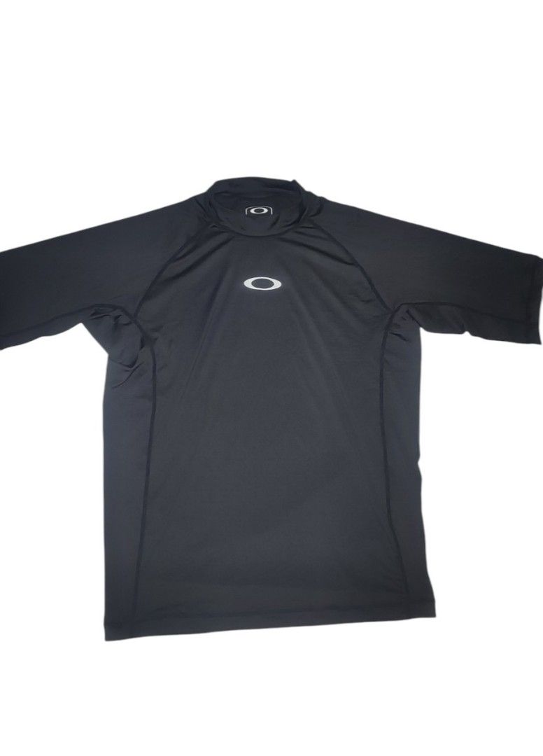 Oakley (Category: Activewear) located in Cebu City. Submitted by vintage07 (Listing ID 1460049657, Image 3). Description: Oakley Med to large fitting 21/27 Xcellent condi No issue 550+sf.