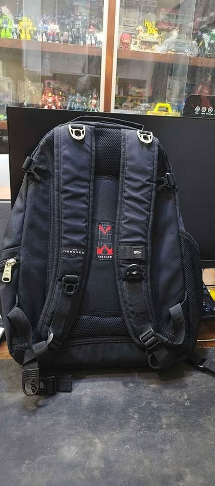 Obersee Backpack (Bought From US) (Category: Backpacks) located in Manila. Submitted by onlinestopshop (Listing ID 1460094416, Image 2). Description: OBERSEE BACKPACK FOR SALE • Original Obersee backpack • Black color • Large capacity with multiple compartments • Fits up to a 15.6" laptop • Padded laptop compartment • Padded airflow back • Complete straps and zippers • Good condition • Clean and ready to use Price: ₱1,200 Slight Neg Originally pu