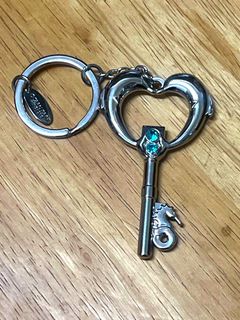（分類：）位於 。 由 LoveChandelure 提交（商品編號 1460030473，圖片 1）。簡介： 。