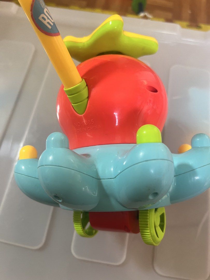 Octopus Bath Toy with Spinning Star and Handle (Category: Kids Toys) located in Taguig. Submitted by amorzy (Listing ID 1460023210, Image 3). Description: - Fun octopus bath toy for kids - Star on top spins when handle is pushed - Bright orange and blue colors - Tentacles have pressable balls - Made in China - Perfect for making bath time enjoyable Location: Upper Bicutan.