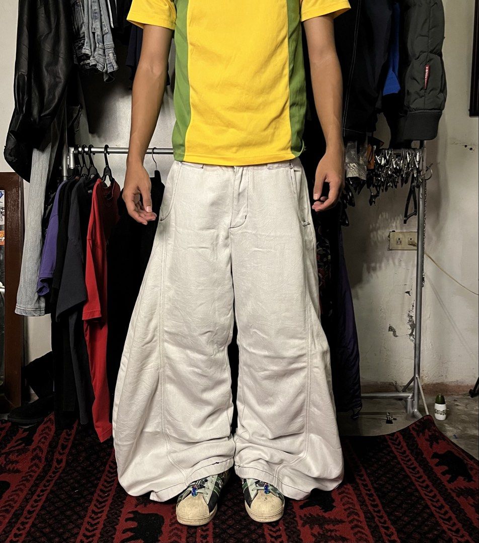 Off White or Light Gray Barrel Raw Denim Pants (Category: Jeans) located in Manila. Submitted by pgarments (Listing ID 1459992011, Image 1). Description: Size:32” Length:42” Thighs:15” LegHole:13” Material Quality:raw denim x heavy Issue:none.