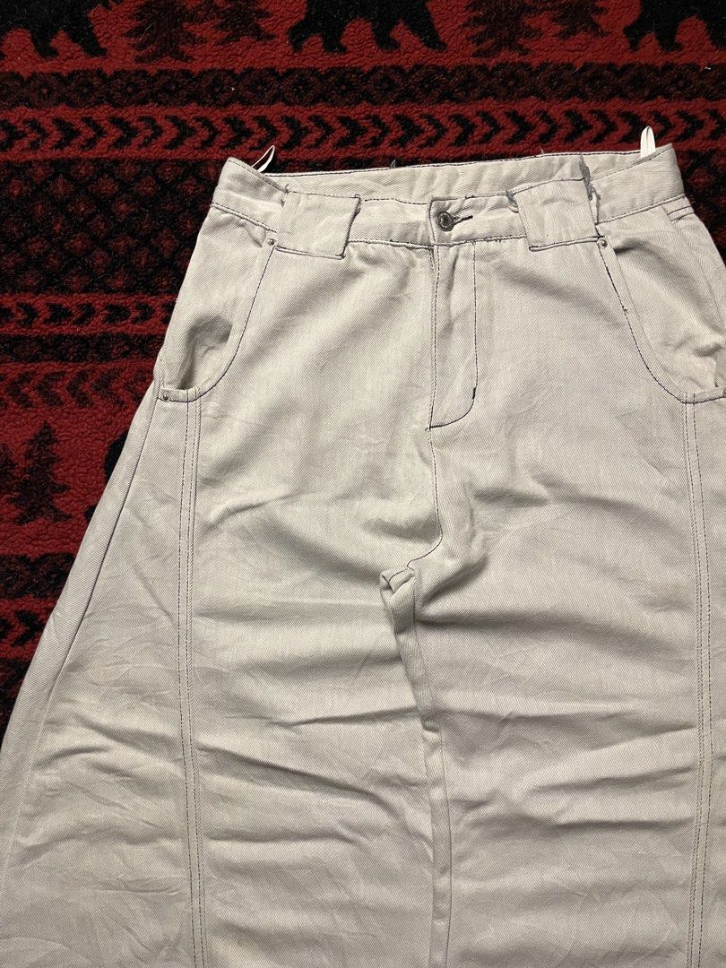Off White or Light Gray Barrel Raw Denim Pants (Category: Jeans) located in Manila. Submitted by pgarments (Listing ID 1459992011, Image 3). Description: Size:32” Length:42” Thighs:15” LegHole:13” Material Quality:raw denim x heavy Issue:none.