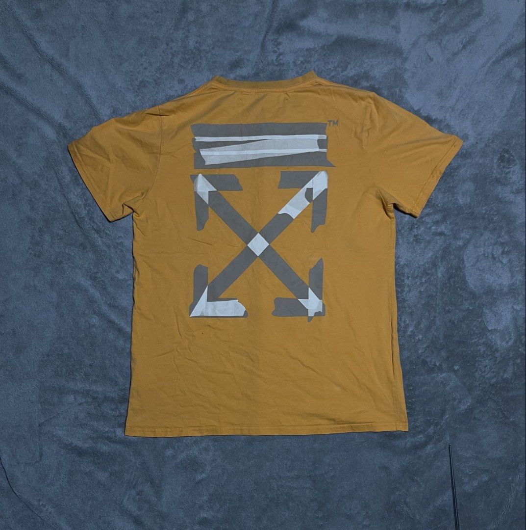 Off White tee/ shirt (Category: Tshirts & Polo Shirts ) located in Davao. Submitted by batz11 (Listing ID 1460085015, Image 2). Description: OFF WHITE SHIRT Condition: Very good condition Color rate: 9.5/10 Dimensions: 21 x 29 21 width/ 29 length Issue: Minimal hairlines, barely visible (check last 2 photos for reference) DAVAO CITY LOCATION📍 CAN SHIP THRU JNT 🚚 DM IF INTERESTED 📥 .