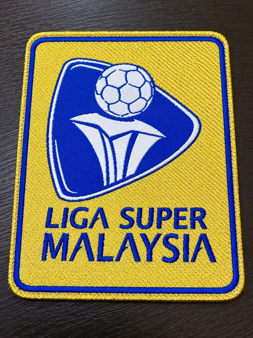 Official Patch 2013 (Category: Other Sports Equipment and Supplies) located in Kuala Lumpur. Submitted by legacykits (Listing ID 1460038559, Image 2). Description: 1 RM 5 Ambil lebih harga boleh bincang.