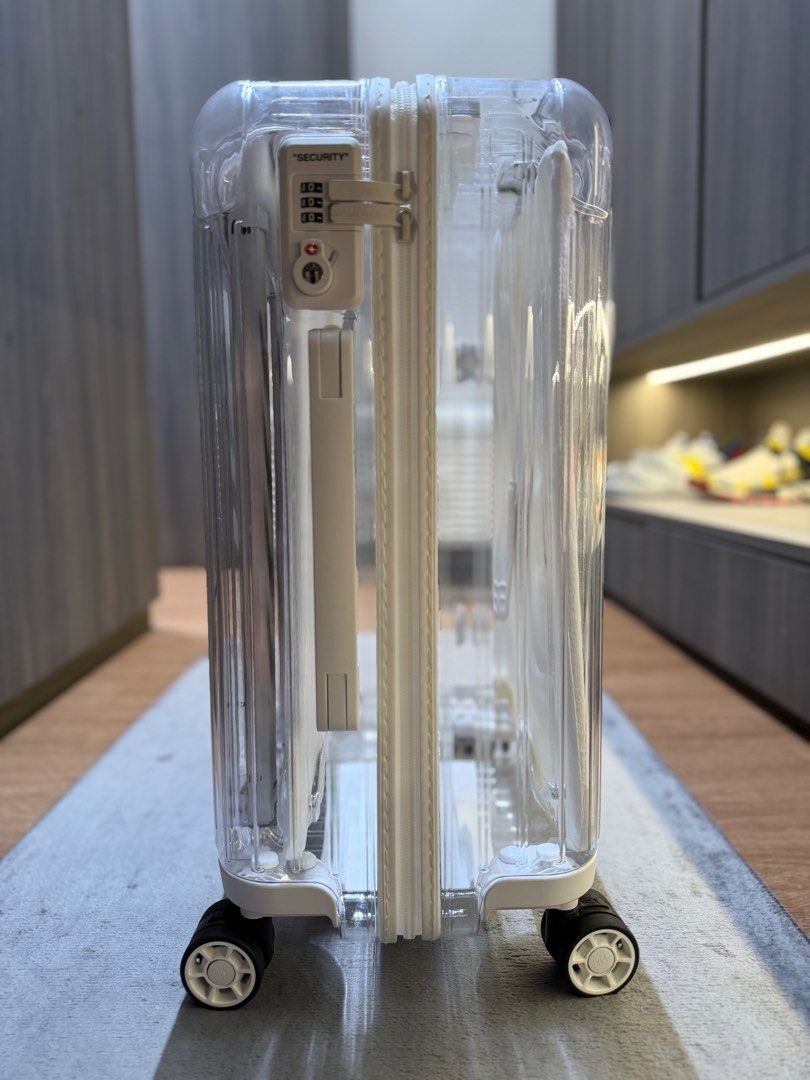OFF-WHITE x Rimowa Cabin (Category: Luggage) located in Makati City. Submitted by dan_75685b905 (Listing ID 1459931920, Image 3). Description: .
