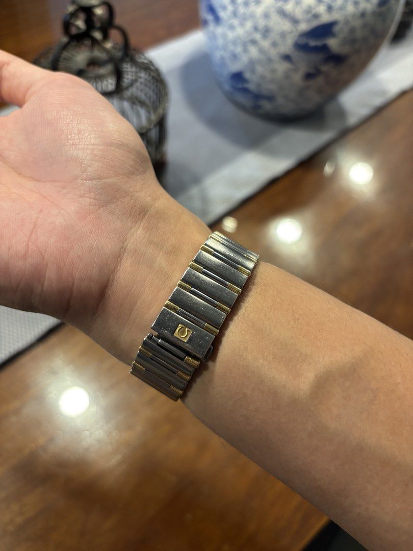 Omega Constellation (Category: Men's Watches) located in Manila. Submitted by south.parc (Listing ID 1459953672, Image 3). Description: Omega Constellation Approximately early 2000’s Quartz Half Bar 35mm Used daily Issue: missing one gold cap on bracelet..
