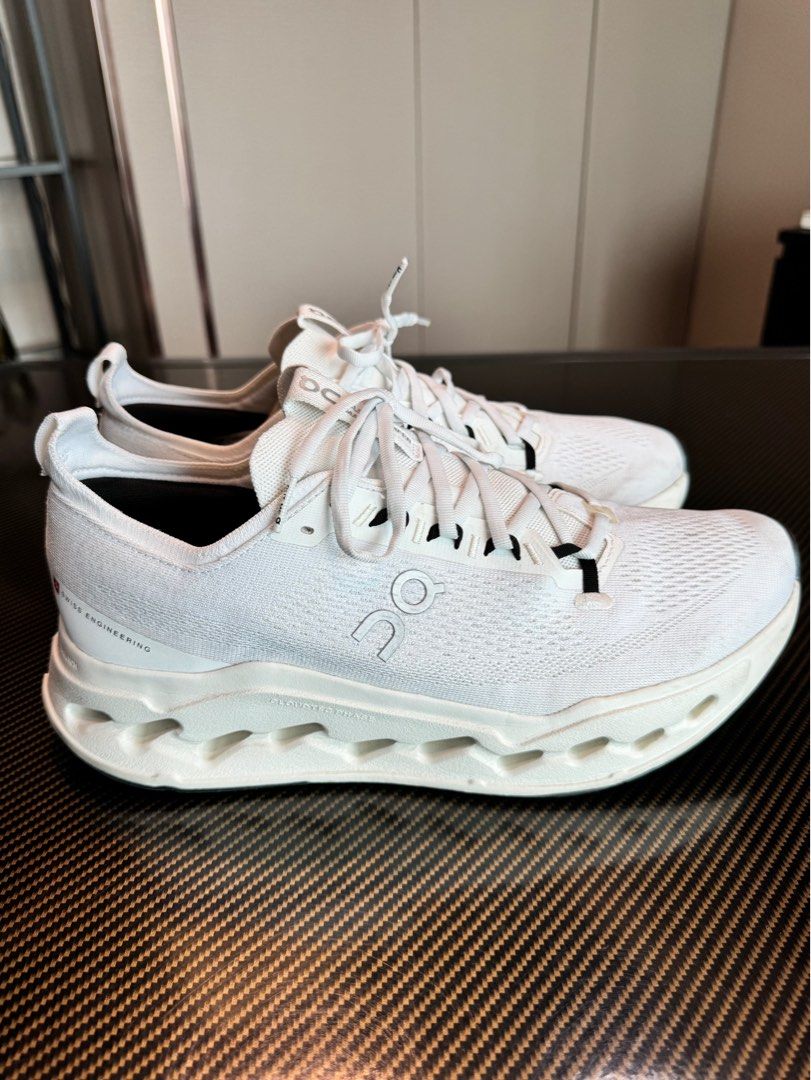 ON Cloud Surfer Max Size 12 M (Category: Sneakers) located in Quezon City. Submitted by jd.ph (Listing ID 1459943096, Image 3). Description: ON Cloud Surfer Max Size 12M , lightly used , color white , no more shoe box . Negotiable for interested buyer. .