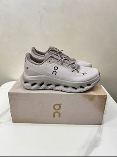（分類：）位於 。 由 sneakerssssssssssss 提交（商品編號 1459923164，圖片 1）。簡介： 。