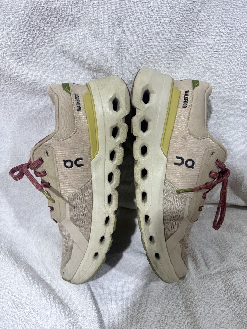 On Running Cloudrunner 2 (Category: Sneakers) located in Taguig. Submitted by denpaz (Listing ID 1460053027, Image 3). Description: On Running Cloudrunner 2 WalkGood LA Sand Flax.