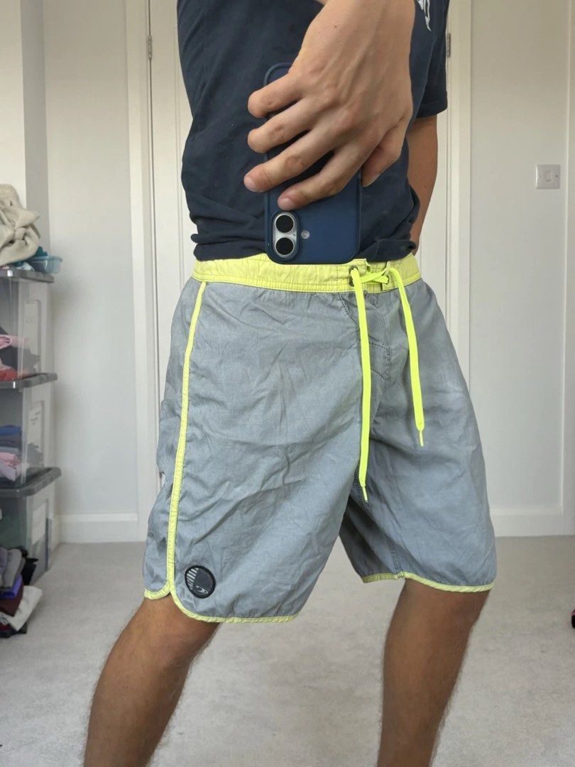 Oneill Retro Freak board short (Category: Activewear) located in Cabuyao City. Submitted by chukz_x (Listing ID 1459961382, Image 1). Description: Oneill Retro Freak board short Size : 32 Dimes : 32W 18L Condition : Excellent Issue : None Price : 350 📍READY TO WEAR 📍Cabuyao Laguna.