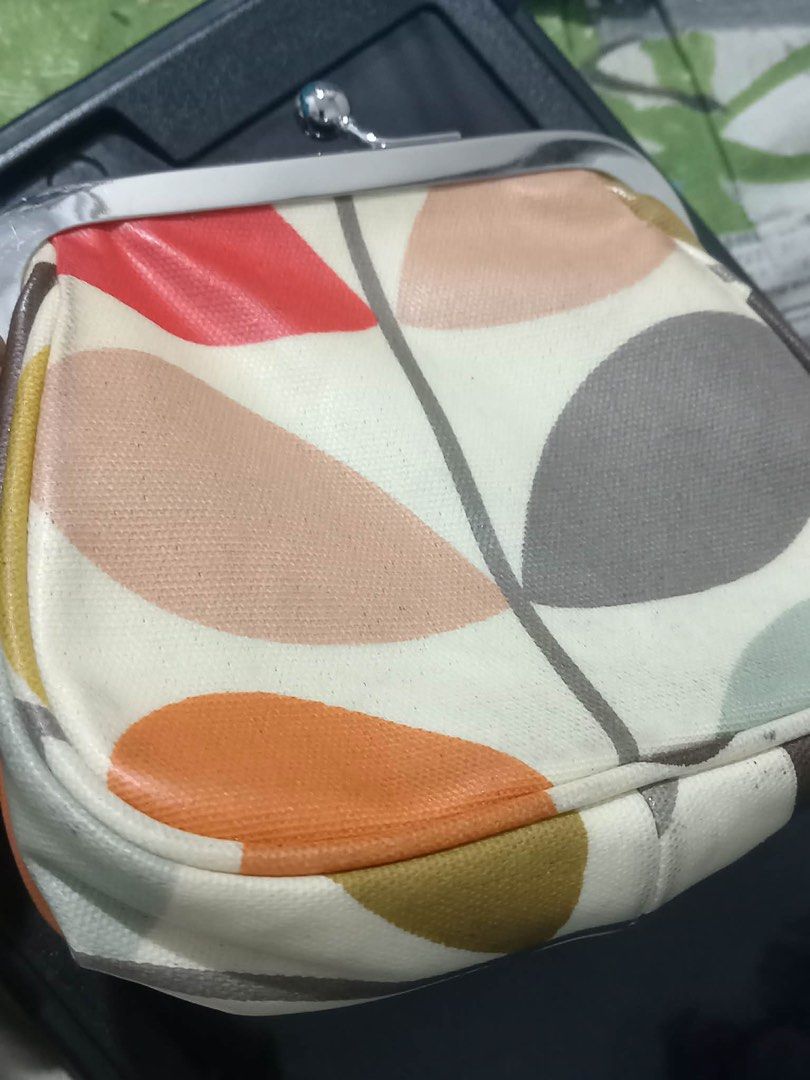 Orla Kiely Coin Purse - Multi Stem Print (Category: Purses & Pouches) located in San Juan City. Submitted by fastturtle_d9ad50 (Listing ID 1459907245, Image 3). Description: Orla Kiely Coin Purse - Multi Stem Print - Rare, hard to find. - Adorable Orla Kiely coin purse - Features the iconic multi stem print - Secure kiss clasp closure.