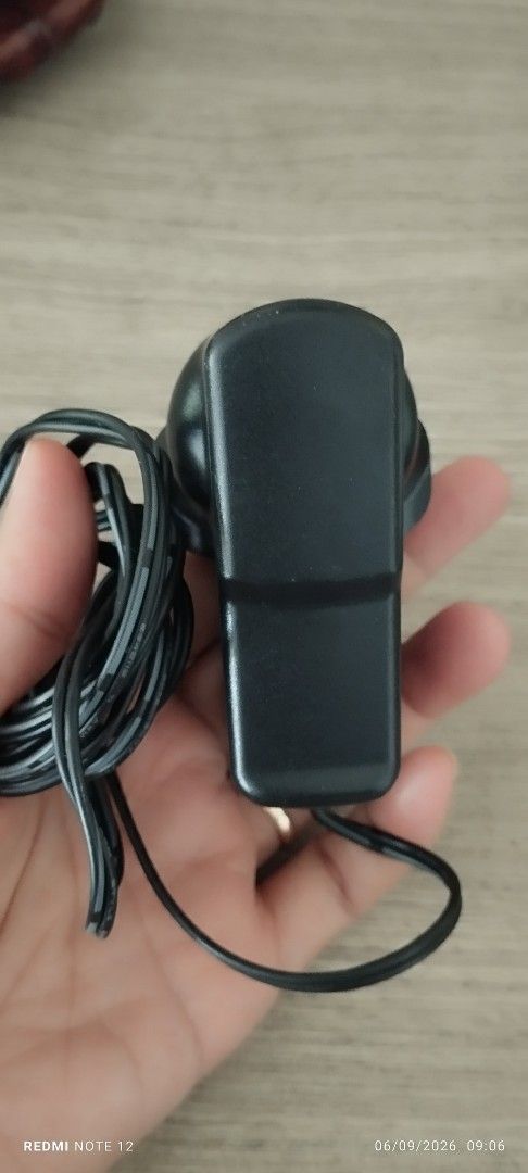 OSIM Power Adapter IVP2400-0500 (Category: Cables & Adaptors) located in Makati City. Submitted by larasdowry (Listing ID 1459906838, Image 2). Description: - OSIM Power Adapter - Model: IVP2400-0500 - Input: 100-240V~50/60Hz 0.3A - Output: 24V 0.5A - Complete with plug and cable - Guaranteed working condition.