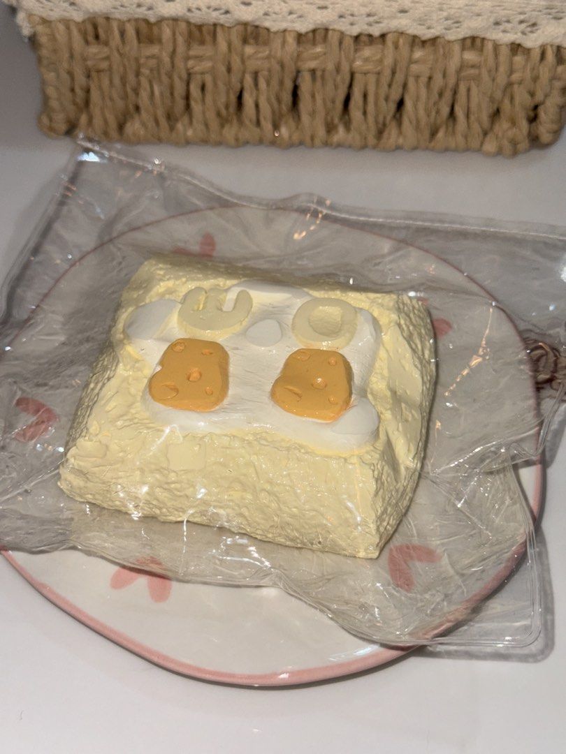 Oyixi Egg Toast Taba Squishy (Category: Designer & Blind Box Toys) located in Baliuag. Submitted by shaiilv (Listing ID 1460080337, Image 2). Description: Soft and creamy! Slow rising! ~ comes with free pouch.