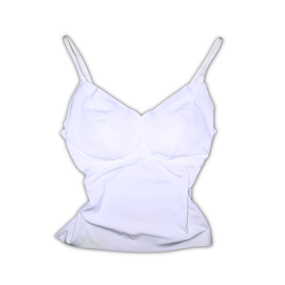 Padded White V-neck Top (Category: Sleeveless) located in Talacogon. Submitted by dumpy_rain (Listing ID 1460037562, Image 1). Description: — XS • S 𝐌𝐈𝐍𝐄 𝐍𝐎𝐖, 𝐏𝐀𝐘 𝐍𝐎𝐖 🎀 — for Responsible Buyer only! 💐 𝙈𝙊𝘿𝙀 𝙊𝙁 𝙋𝘼𝙔𝙈𝙀𝙉𝙏: Gcash 𝜗ৎ All items are washed and sanitized for your convenience 🧺 𝑺𝑯𝑰𝑷𝑷𝑰𝑵𝑮 & 𝑫𝑬𝑳𝑰𝑽𝑬𝑹𝒀 ♡ Regular J&T express ──── 𝜗ৎ ──── 𝜗ৎ ──── 𝜗ৎ Note: Any noticeable flaws will be indicated, but 