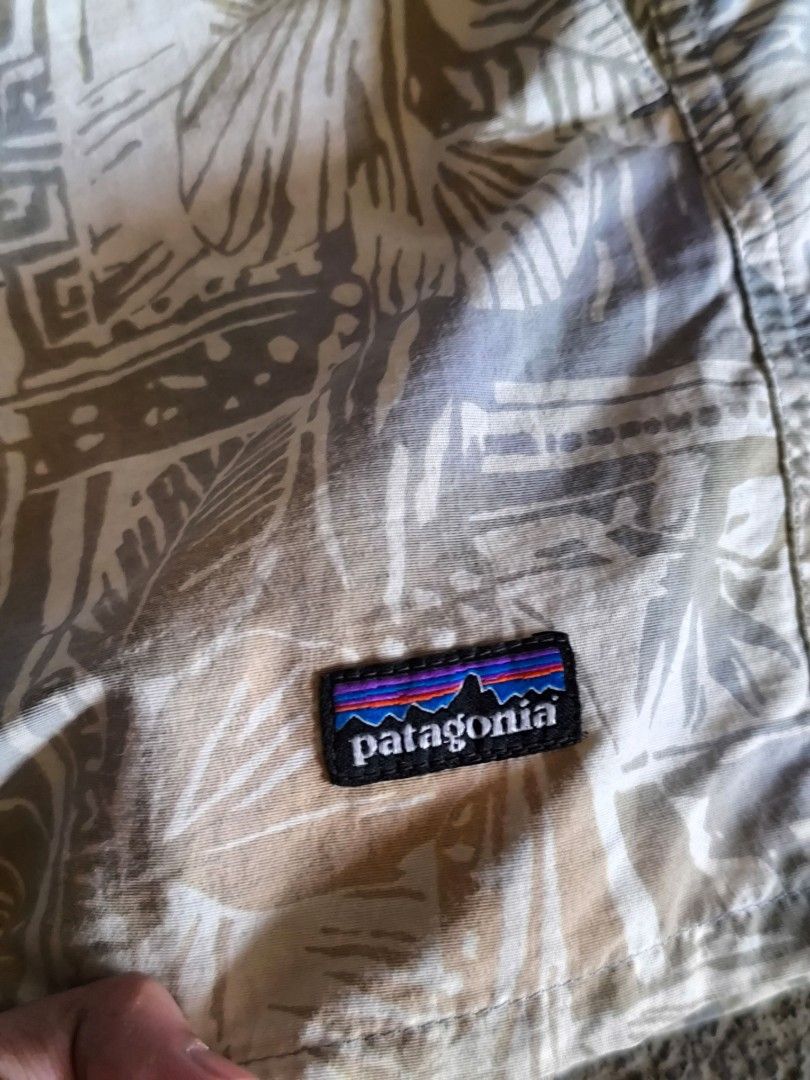 PATAGONIA SHORT (Category: Shorts) located in Cotabato. Submitted by sentimentalgoodz (Listing ID 1459973850, Image 2). Description: PATAGONIA SHORT 8.5/10 CONDITION SIZE 32-34 FITS TO MEN SIZE NO FLAWS AUTHENTIC.