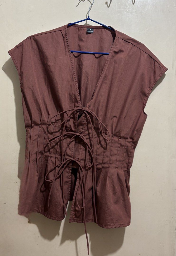 Peplum Style Wrap Top (Category: Blouses) located in Manila. Submitted by _unusedcloset (Listing ID 1460017790, Image 2). Description: (photo from SHEIN) Actual Measurements Shoulder: 22.8 in Bust: 37 in Waist: 30.7 Length 24.8 - used once/ like brand new - burgundy shade .