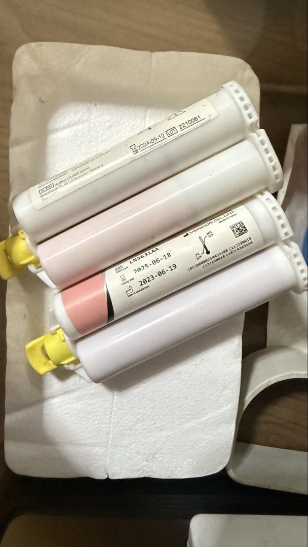 Perfit HUGE & Vonflex S Light Elastomeric Impression Material (Category: Medical Supplies & Tools) located in Quezon City. Submitted by thriftastoreph (Listing ID 1459910914, Image 2). Description: - Dental Impression Material Set: Perfit HUGE & Vonflex S Light - Perfit HUGE is ISO 13485:2016 Certified - Both are high-quality elastomeric impression materials - Ideal for dental practices - Expiry Dates: 2024-09-12 and 2025-06-19 GOOD FOR DENTAL MA