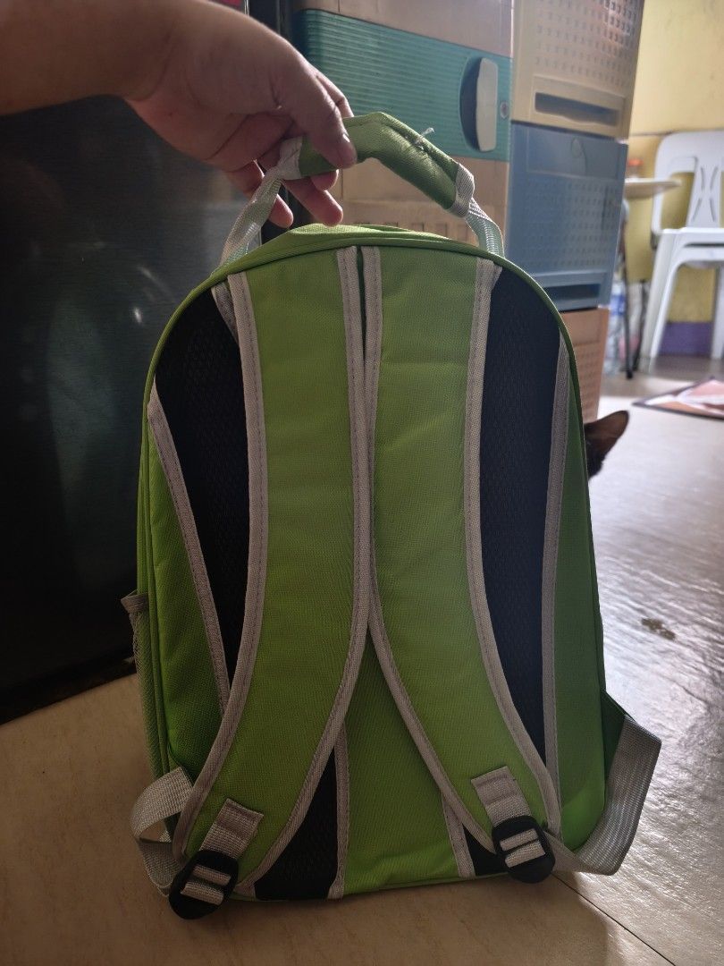 Pet Carrier (Category: Homes & Other Pet Accessories) located in Makati City. Submitted by leondalesummer04 (Listing ID 1459925767, Image 2). Description: .