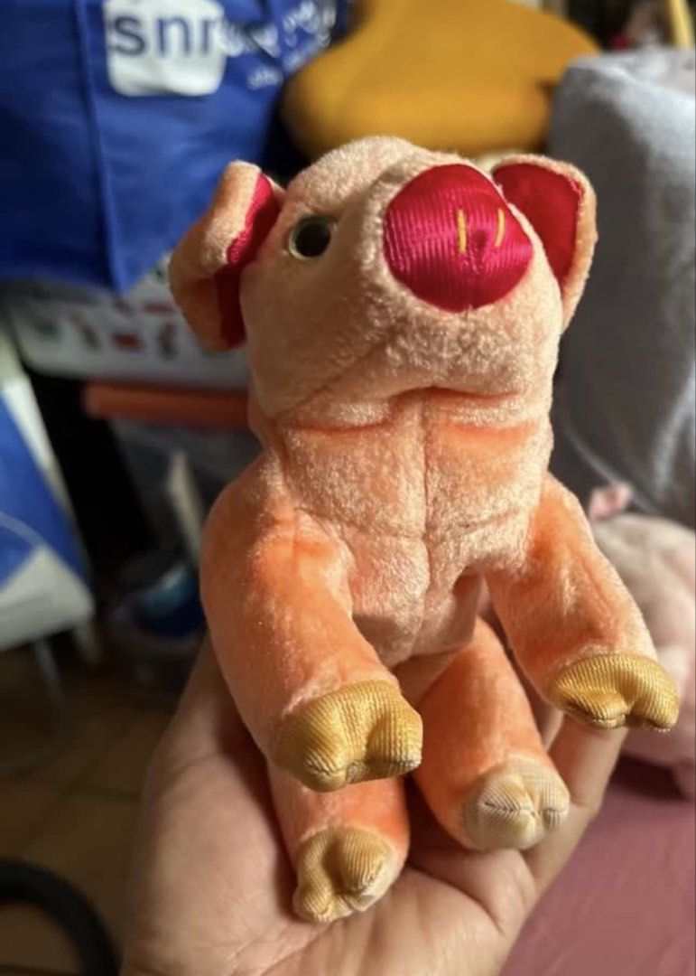 Pig plush #1 (SALE) (Category: Plushies & Soft Toys) located in Paranaque City. Submitted by bonsaiart (Listing ID 1460080872, Image 1). Description: Pre owned Good Condition 50(fixed) +sf Payment via GCASH or paymaya No to meetup No to cop / cod Shipping via j&t only No breaking of set or bundle.