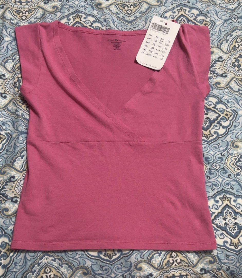 Pink Brandy Melville Amara top (Category: Blouses) located in Manila. Submitted by beesclosetcollectives (Listing ID 1460018839, Image 1). Description: Selling this really cute pink Brandy Melville Amara top RFS: The color does not suit me but its really cute.