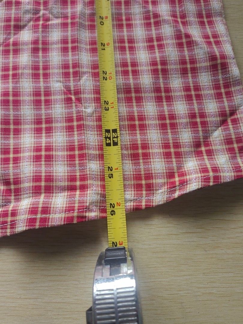 Plaid Button-Up Polo Shirt (Category: Tshirts & Polo Shirts ) located in Quezon City. Submitted by brycine022416 (Listing ID 1460076233, Image 2). Description: - Classic red and white plaid pattern - Button-up front with collar - Short sleeves - Comfortable for everyday casual wear - Approximate measurements: 22" armpit to armpit, 26" length Available - Red - Suble Yellow 350 each, both for 600.