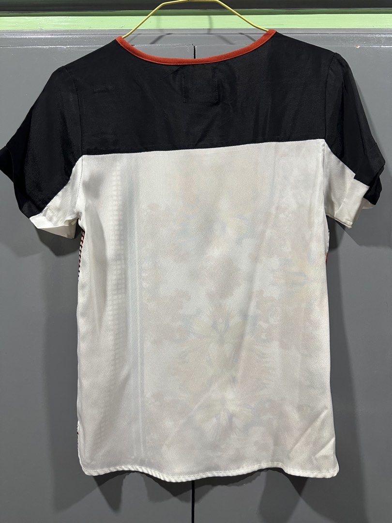 plains and prints (Category: Blouses) located in Balagtas. Submitted by momandkidstuffph (Listing ID 1460042791, Image 3). Description: .