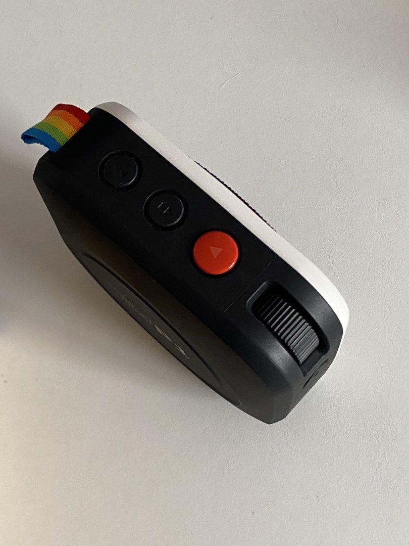 Polaroid P1 Music Player Bluetooth Speaker (Category: Soundbars, Speakers & Amplifiers) located in Davao. Submitted by editd (Listing ID 1459978908, Image 2). Description: Includes original box w/ unused usb-c charging cable & manual.