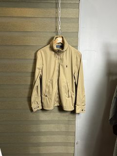 (Category: ) located in . Submitted by thrift.sanctuary (Listing ID 1460051782, Image 1). Description: .