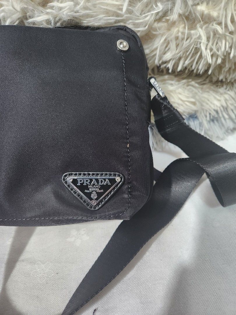 Prada (Category: Luxury Bags & Wallets) located in Baguio. Submitted by conieyolac66447 (Listing ID 1459996228, Image 3). Description: .