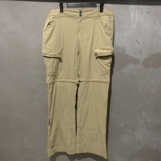(Category: ) located in . Submitted by randomthrift.womens (Listing ID 1459993836, Image 1). Description: .