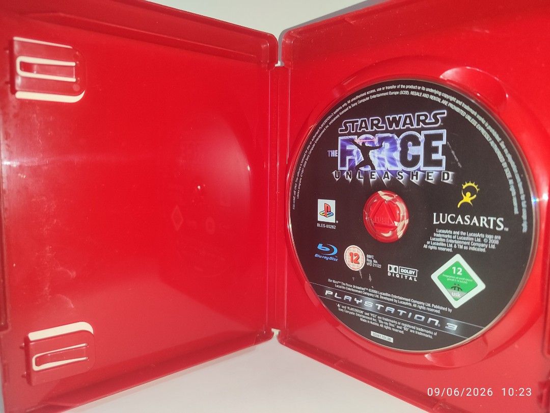 PS3 - Star Wars The Force Unleashed (USED) "EU" (Category: PlayStation) located in Mendez-Nunez. Submitted by sf2_gameshop (Listing ID 1459924696, Image 3). Description: PLEASE READ CONDITION: A used item with some scratches on the disc, but they don't affect gameplay. The top layer of the disc also has a few scratches that have caused some of the disc design to peel off. Tested working. Missing game manual. GENRE: Action-adventure, hack and slas