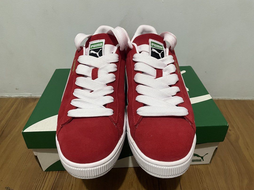 Puma Suede Size 12 US Men’s (Category: Sneakers) located in Taytay. Submitted by darelldy (Listing ID 1459918870, Image 3). Description: Puma Suede Size 12 US With box and extra laces Used once only Issue: Humawa lang yung red color sa white thick laces niya, kayo nalang bahala mag laba ₱2,200 .